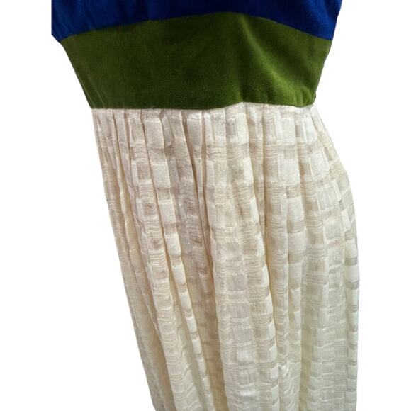Size 6 Madchen Dress Velvet Colorblock Cream Skirt Blue Green Bodice - Picture 4 of 11